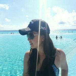 Meet your Posher, Sharon